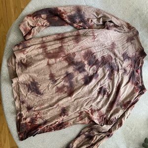 Mens Medium Lululemon long sleeved tie die workout shirt